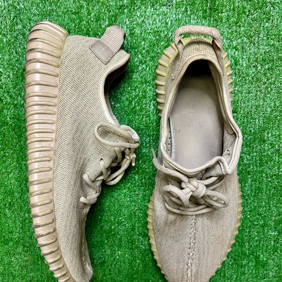 Adidas YZY Oxford Tan - Picture 6 of 8